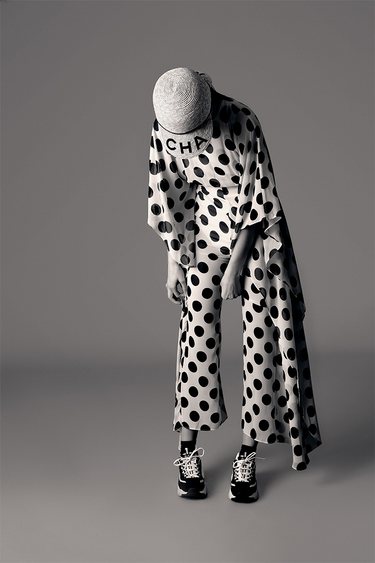 LAVANGUARDIA MAG starring model Mary - Alessia Laudoni · photographer