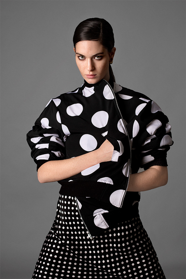 LAVANGUARDIA MAG starring model Mary - Alessia Laudoni · photographer